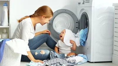 माता पिता के बहुत काम आएंगे बेबी लॉन्ड्री टिप्स  baby laundry tips