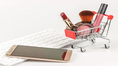 ऑनलाइन ब्यूटी प्रोडक्ट खरीदते समय बरतें ये सावधानियां  online beauty products