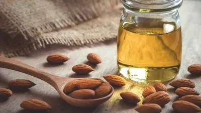 सिर्फ त्वचा ही नहीं बल्कि सेहत के लिए भी फायदेमंद है बादाम तेल  benefits of almond oil
