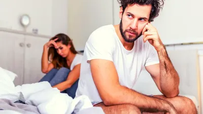 बेड टाइम में न करें ये 4 गलतियां  वरना पार्टनर हो सकता है नाराज  sex life tips