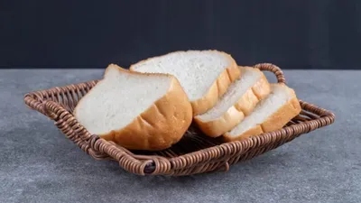 घर पर ब्रेड बनाना है आसान  बस न करें ये गलतियां  homemade bread