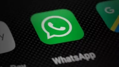 व्हाट्सऐप यूजर्स अब खुद बना सकेंगे शानदार स्टीकर  whatsapp sticker update