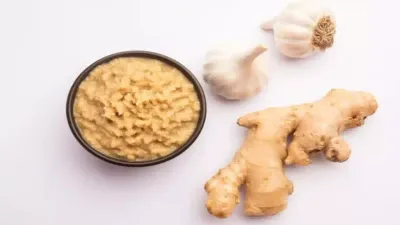 खाने में अदरक लहसुन का पेस्ट स्वाद ही नहीं  सेहत का भी लगाता है तड़का  ginger garlic benefits