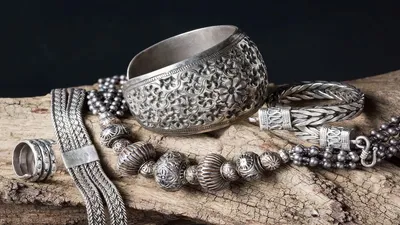 क्या आप जानते हैं चांदी के ब्रेसलेट पहनने के फायदे   silver bracelet benefits
