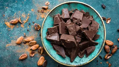 डार्क चॉकलेट का सीमित सेवन सेहत के लिए है फायदेमंद  world chocolate day