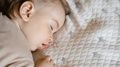 शिशु को एक दिन में कितने घंटे नींद की होती है जरूरत   healthy sleep for baby