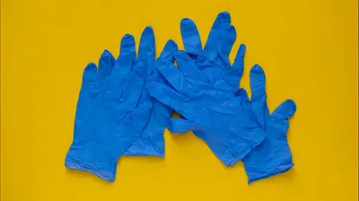 फटे ग्लव्स को फेंकने की बजाए करें इनका दोबारा इस्तेमाल  जानिए कैसे   gloves reuse