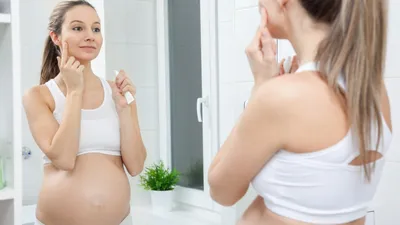 प्रेग्नेंसी में बढ़ जाती है एक्ने की परेशानी  इन घरेलू उपायों से पाएं राहत  acne during pregnancy