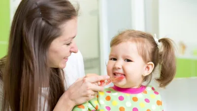 बचपन से ही बच्चों की ओरल हाइजीन का रखें ध्यान  child oral health