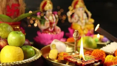 घर के मंदिरों में कितनी बार आरती करना माना जाता है शुभ  जानें सही तरीका  hindu belief