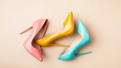 आपके आउटफिट्स की खूबसूरती बढ़ाएंगे ये हील्स  stylish heels