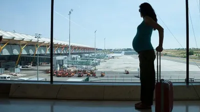 गर्भवती महिलाएं यात्रा के दौरान रखें इन 5 बातों का ख्याल  travel during pregnancy