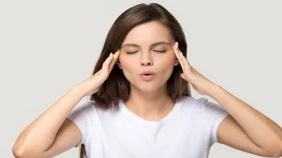 दवा खाने से पहले सिर दर्द के इन 5 तरीकों को जरूर आजमाइए  headaches natural remedies