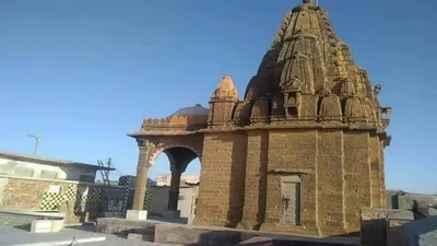 पाकिस्तान में हैं ये खूबसूरत हिन्दू मंदिर  फोटोज़ देखकर दंग रह जाएंगे आप  hindu temple in pakistan