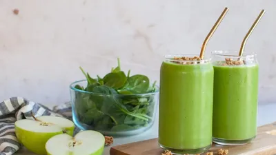 ग्रीन एप्पल पालक स्मूदी एक महीने में करेगी वेट लॉस में मदद  green apple spinach smoothie