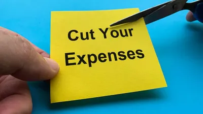 अधिक खर्च करने की आदत से कैसे बचें  overspending habit