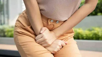 गर्मी की वजह से इंटिमेट एरिया में होने लगी है खुजली और जलन  एक्सपर्ट की इस सलाह से रखें खास ध्यान  vaginal itching remedy
