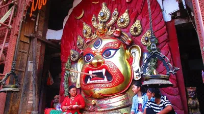 भगवान इंद्र को खुश करने के लिए नेपाल में मना उत्सव  indra jatra nepal