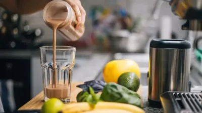 चाय कॉफी की जगह ये 4 हाई प्रोटीन शेक्स से करें दिन की शुरूआत  जानें रेसिपी  protein shakes recipes
