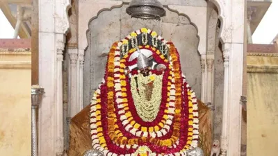 नवरात्रों में लगता है आमेर के शिला माता मंदिर में मेला  देवी देती हैं आशीर्वाद  shila mata temple