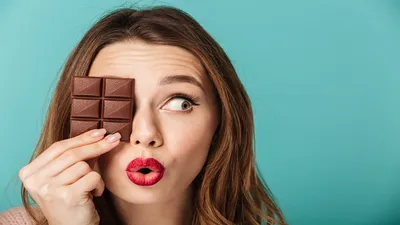 डार्क चॉकलेट खाने के शौकीन हैं  तो पहले जान लें ये ज़रूरी बातें  dark chocolate effects
