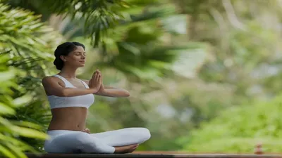 benefits of yoga  अपनाएं योग रहें निरोग